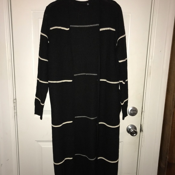 Sweaters - Black & white striped knit long cardigan small/med